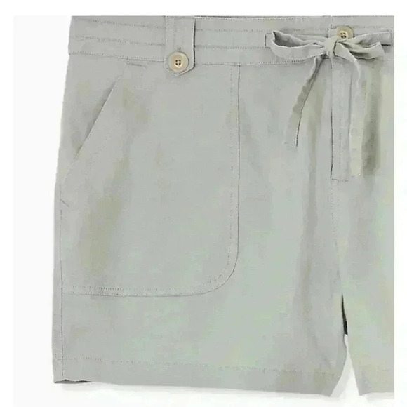 NWT TORRID Drawstring Sage Green Shorts - Picture 3 of 9